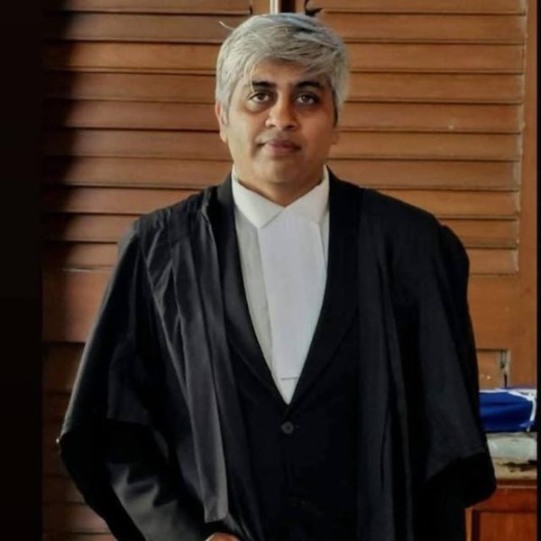 Trusted Legal Advisors: Your Expert Guidance